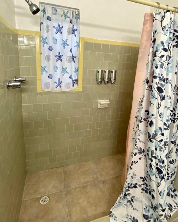 Hallandale Beach Motel With Free Parking And Full Kitchen ! No Extra Fees! Accepting Cash! Exterior photo