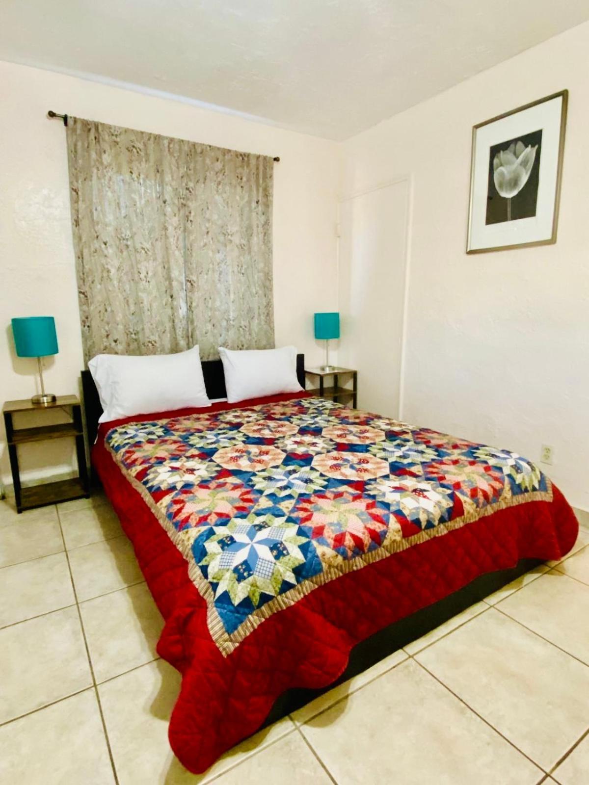 Hallandale Beach Motel With Free Parking And Full Kitchen ! No Extra Fees! Accepting Cash! Exterior photo